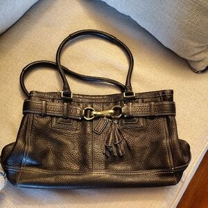 Coach Black Leather Shoulder Bag with Structured Design